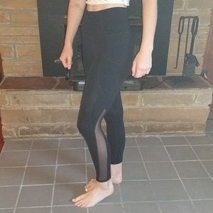 Athleta High Rise Pocket Chats